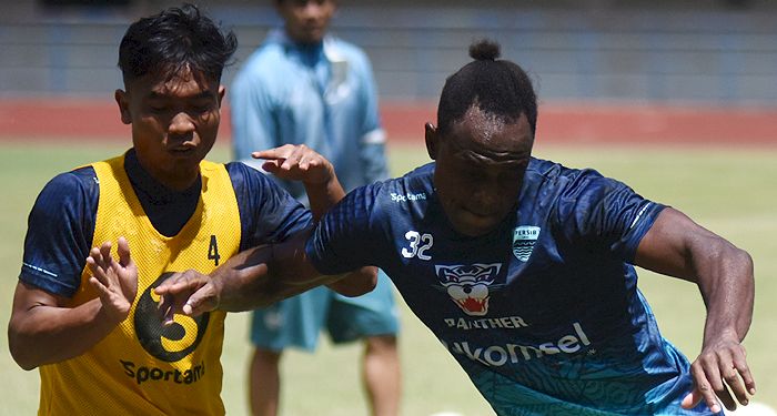 Laga Kontra Persita Berjalan Sulit, Victor Igbonefo Ungkap Penyebabnya
